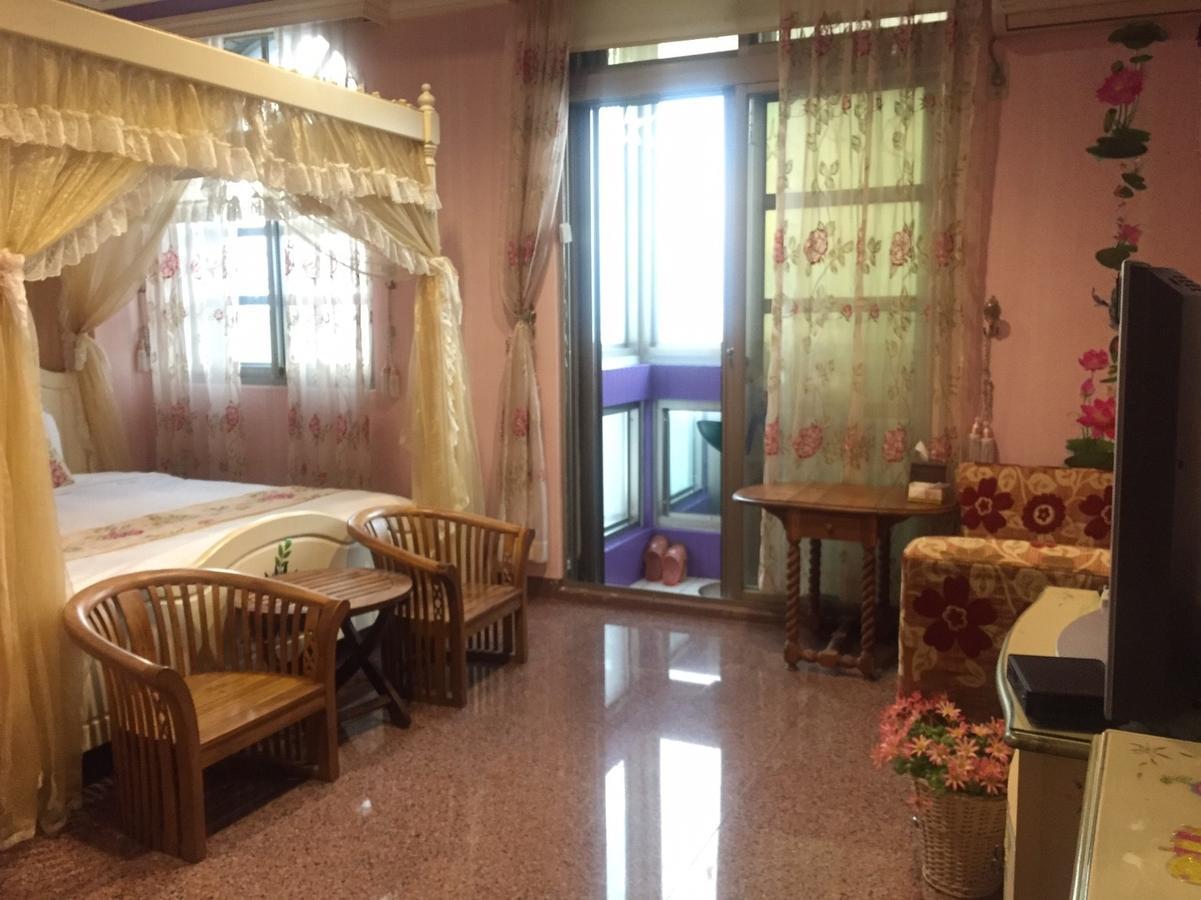 Ocean Deep Hostel Toucheng Exterior photo